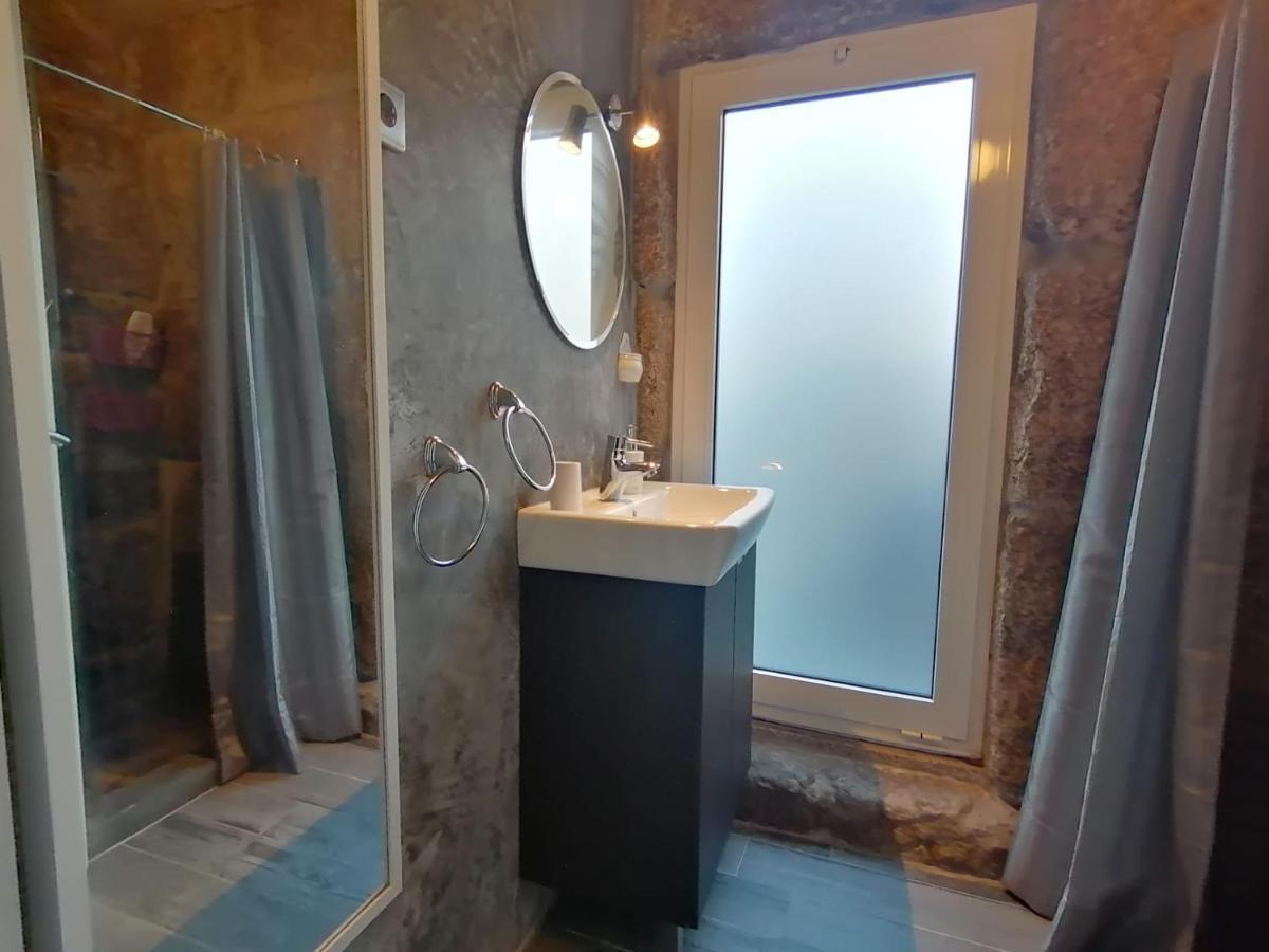 فيلا "Bouca Drigues" Casa Antiga De Pedra Com Piscina E Vista Rio أمارانتي المظهر الخارجي الصورة